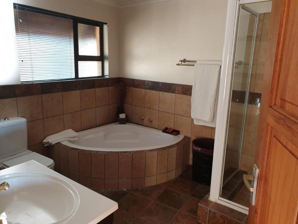 Wag N Bietjie Bush Lodge Heuningneskloof Extérieur photo